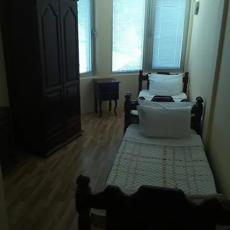 Bed & Breakfast Karavan