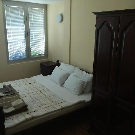 Bed & Breakfast Karavan Raška