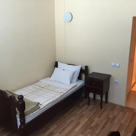 Nocleg ze śniadaniem Karavan